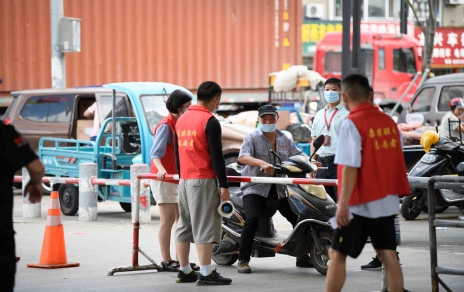 戰(zhàn)“疫”陣地，我們一直堅守